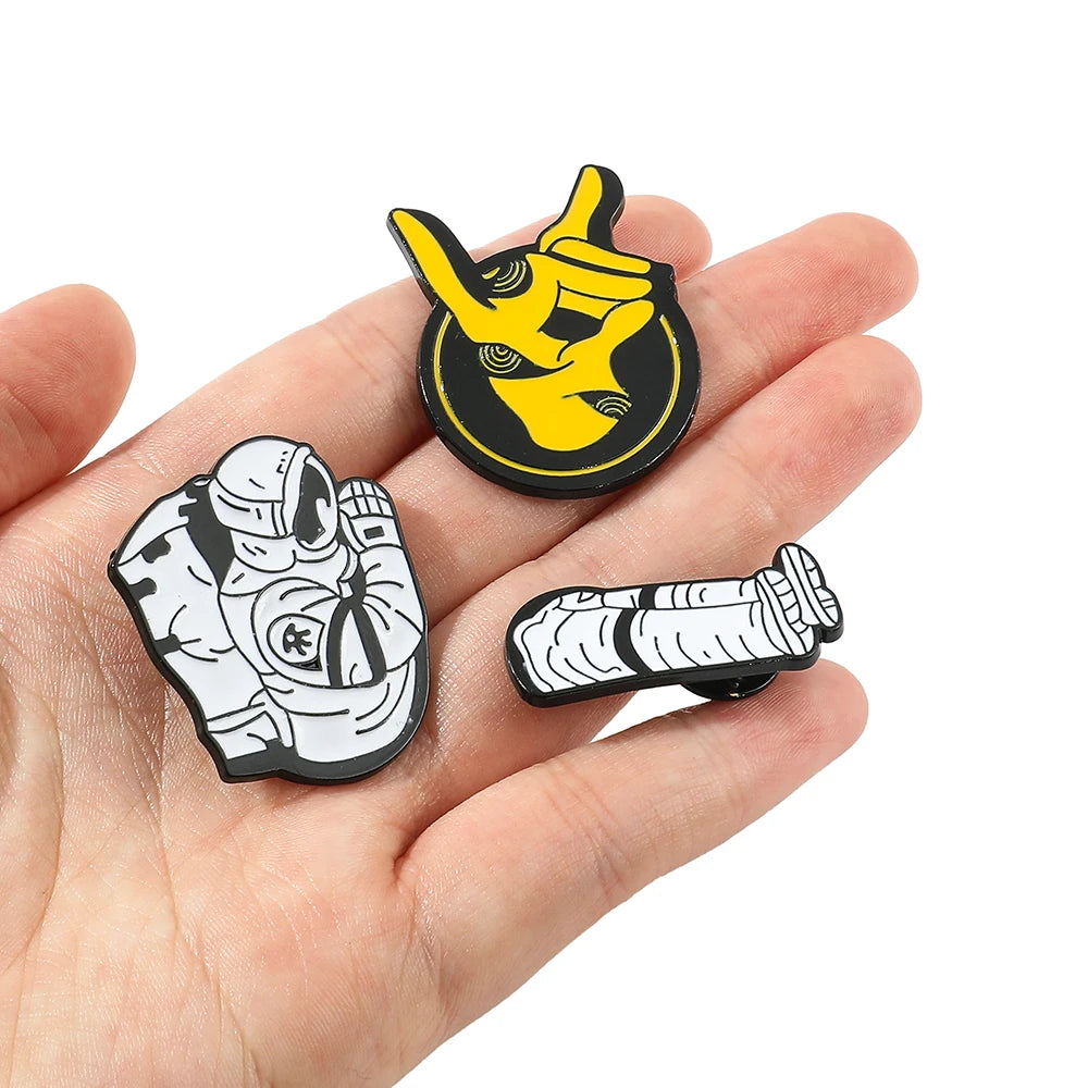 Enamel Pins Pochita Makima | Pin | Chainsaw Man