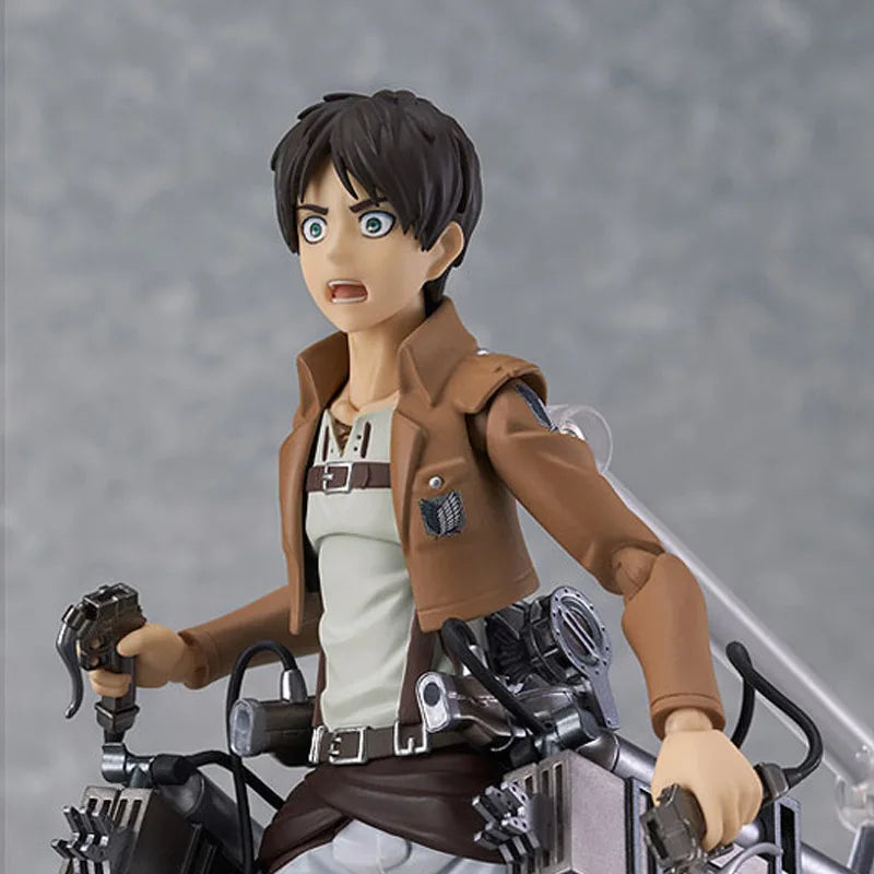 Eren Jaeger Holding Sword Figure | Figure | Attack on Titan